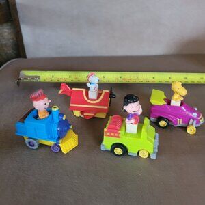Vintage Snoopy, Charlie Brown, Lucy, Woodstock Mcd's Toys
